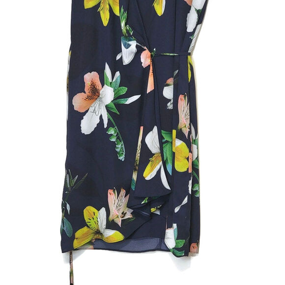 Aritzia Babaton Wallace Floral V Neck Short Sleeve Tie Waist Wrap Dress Size XS - Picture 12 of 16